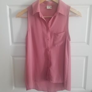 Tilly's full tilt sleeveless pale pink mauve shirt